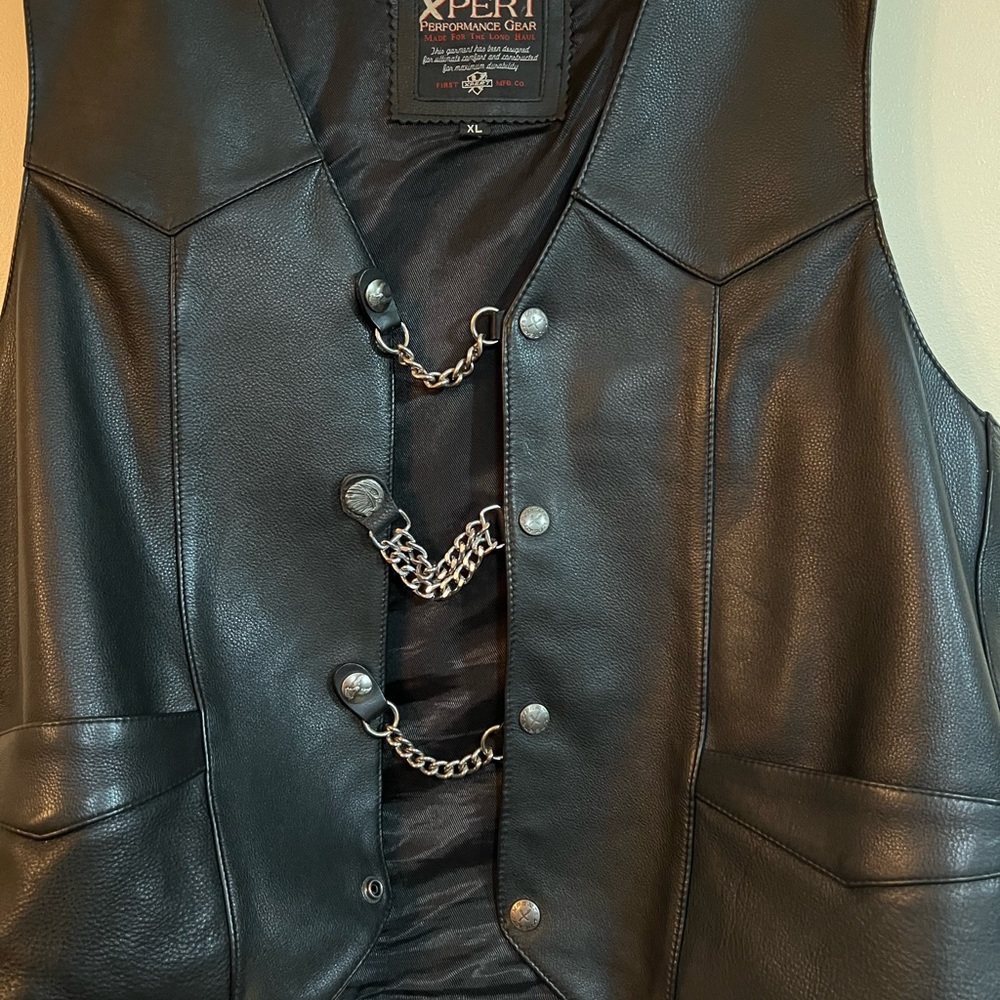 🔥Mens XL Leather Motorcycle Vest🔥